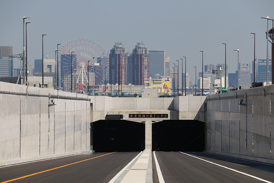 【東京港海の森トンネル】トンネル正面
